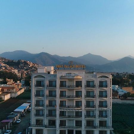 Swat Palace Hotel By Northin Mam Derai Buitenkant foto