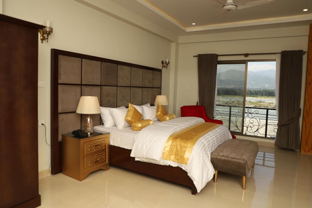 Swat Palace Hotel By Northin Mam Derai Buitenkant foto