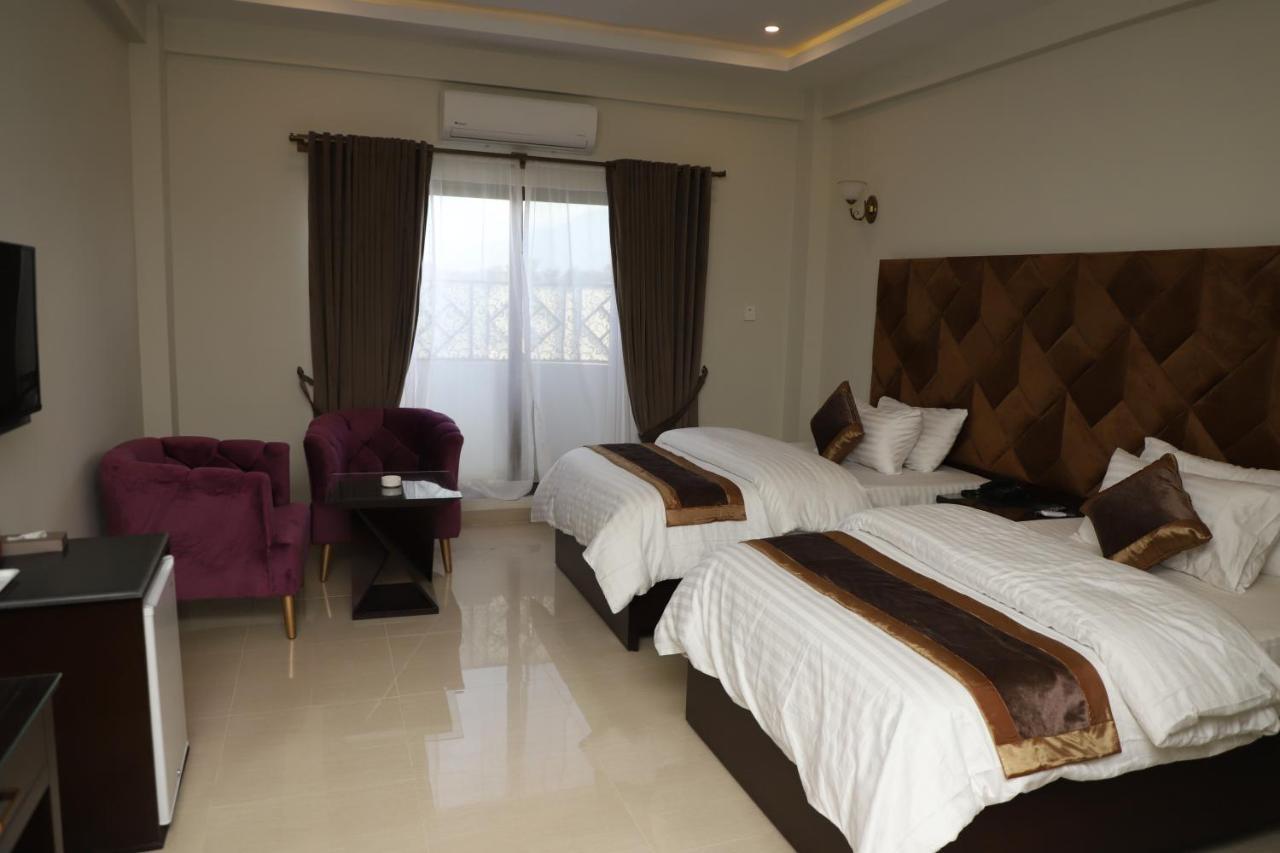 Swat Palace Hotel By Northin Mam Derai Buitenkant foto