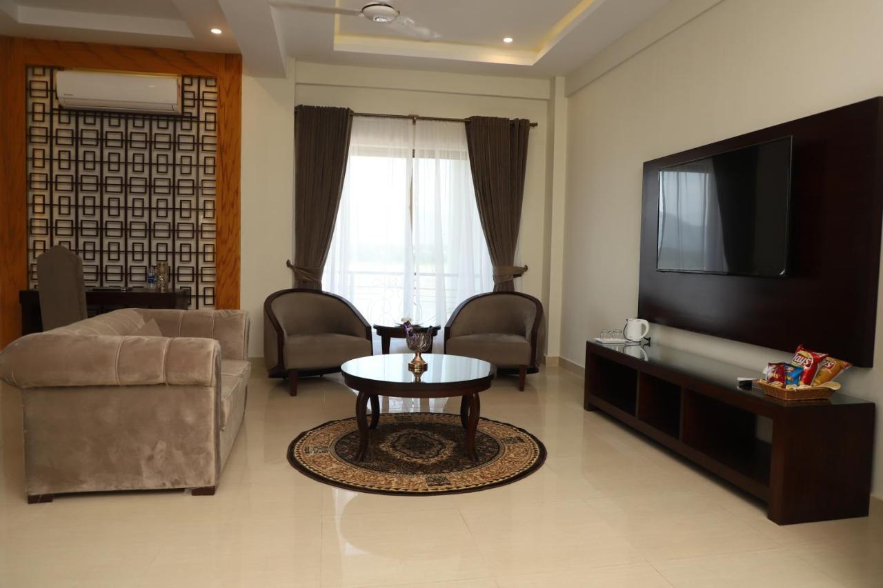 Swat Palace Hotel By Northin Mam Derai Buitenkant foto